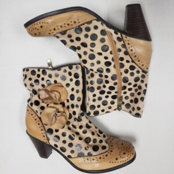 L'Artiste Spring Step Perignon Polka Dot Flower Heel Boots Tan Black 40 Size 6.5 - Picture 2 of 6